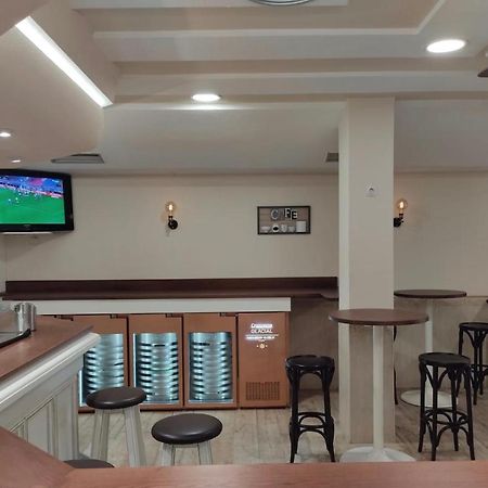 Hostal-Cafe Gutgreco Sonseca Dış mekan fotoğraf