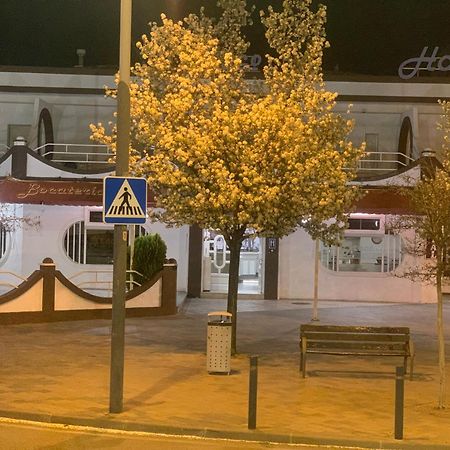 Hostal-Cafe Gutgreco Sonseca Dış mekan fotoğraf