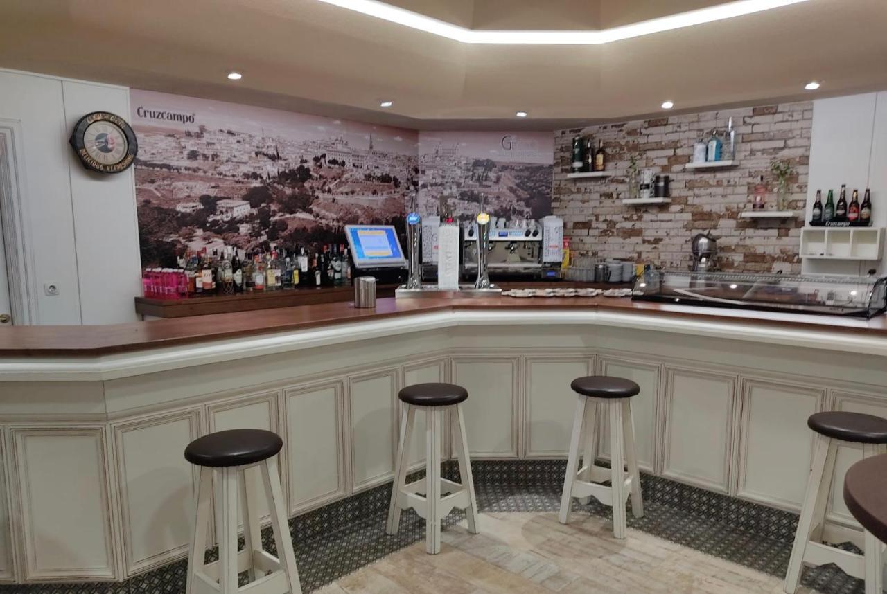 Hostal-Cafe Gutgreco Sonseca Dış mekan fotoğraf