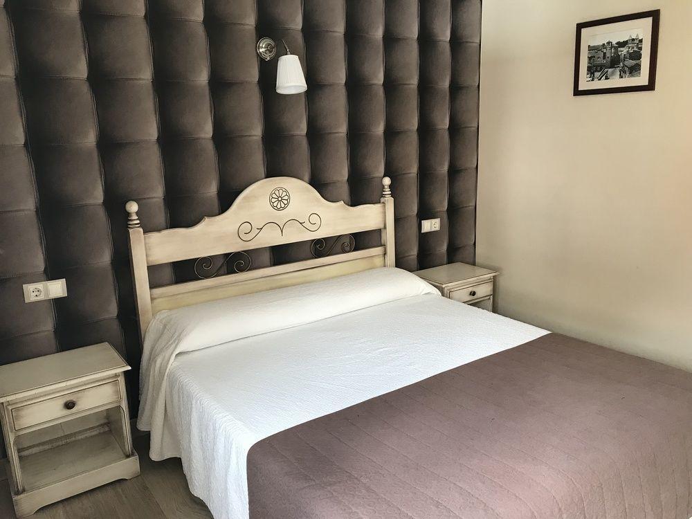 Hostal-Cafe Gutgreco Sonseca Dış mekan fotoğraf