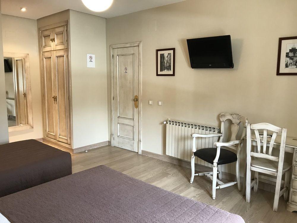 Hostal-Cafe Gutgreco Sonseca Dış mekan fotoğraf
